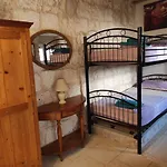 Traditional Maltese House In Centre Of Town Gasthuis Mosta