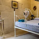 Traditional Maltese House In Centre Of Town 3* Mosta