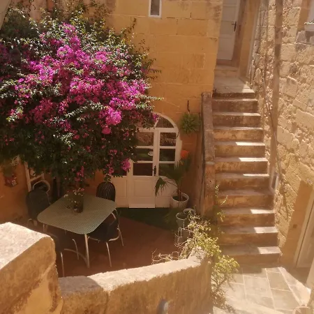 Traditional Maltese House In Centre Of Town بيت ضيافة موستا